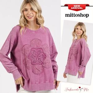 Mittoshop Flower Patch Side Slit Mineral Wash Round Neck Sweatshirt | Dusty Pink